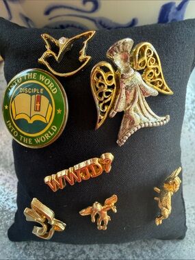 VTG Religious Lapel Pin Bundle - WWJD Angel and Doves